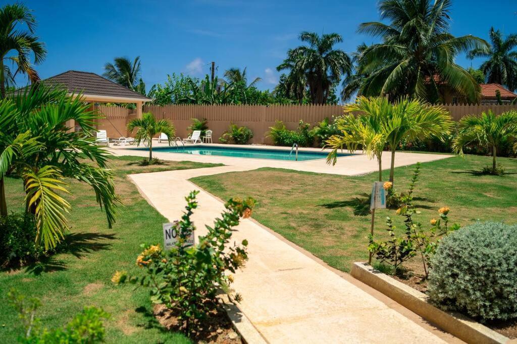 Ubuntu De La Villa- Palm View Estate Mammee Bay Extérieur photo